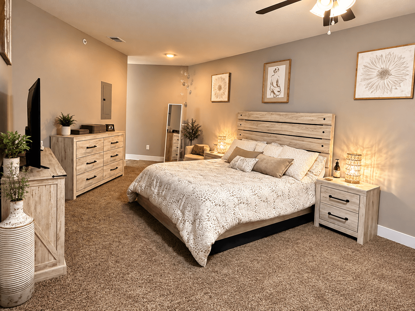 Large Master Bedroom with OnSuite